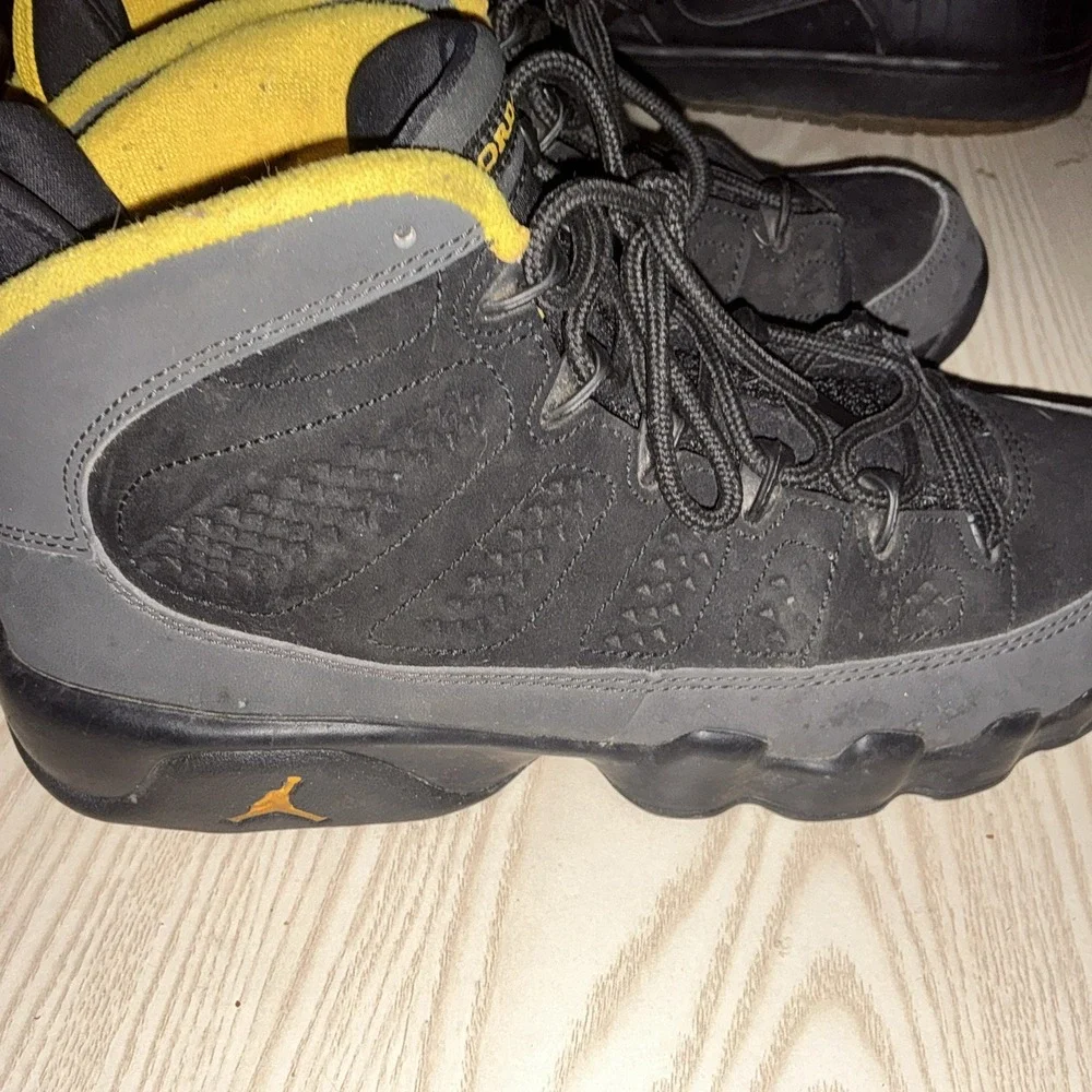 Size 7 - Jordan 9 Retro‎ Black